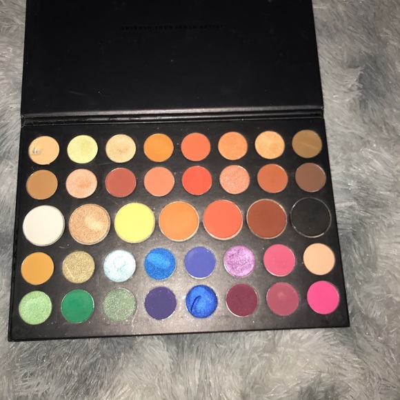 James Charles morphe x pallet - Picture 4 of 5